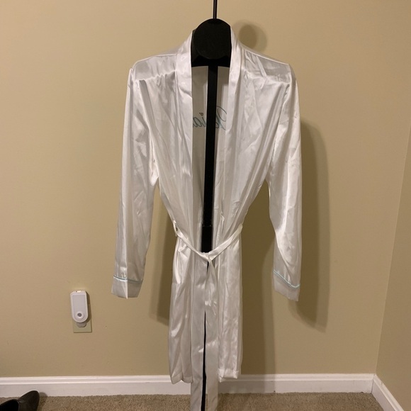 Bride Robe - Picture 2 of 3